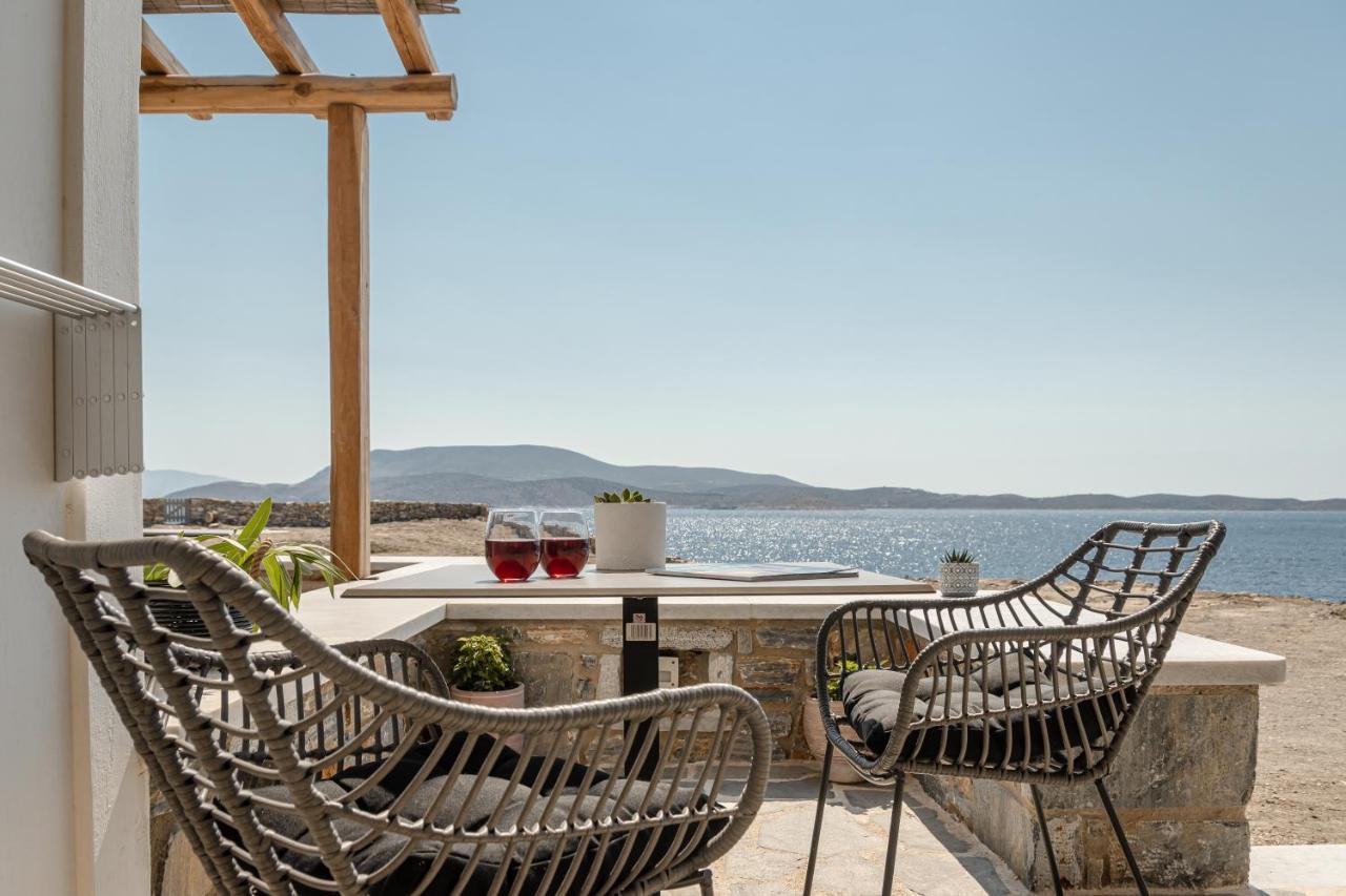 Porto Dema Luxury Suites Schoinoussa Buitenkant foto