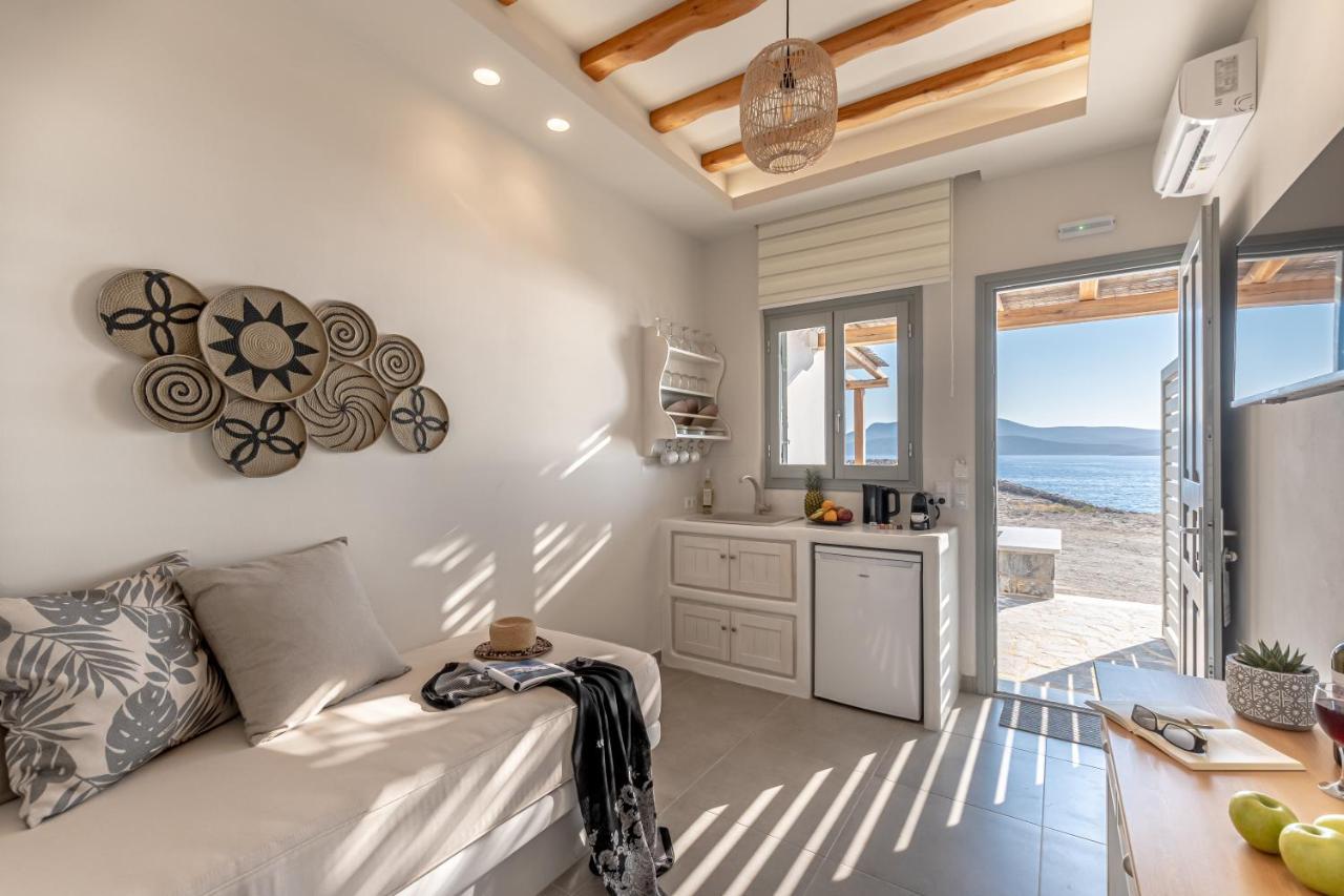 Porto Dema Luxury Suites Schoinoussa Buitenkant foto