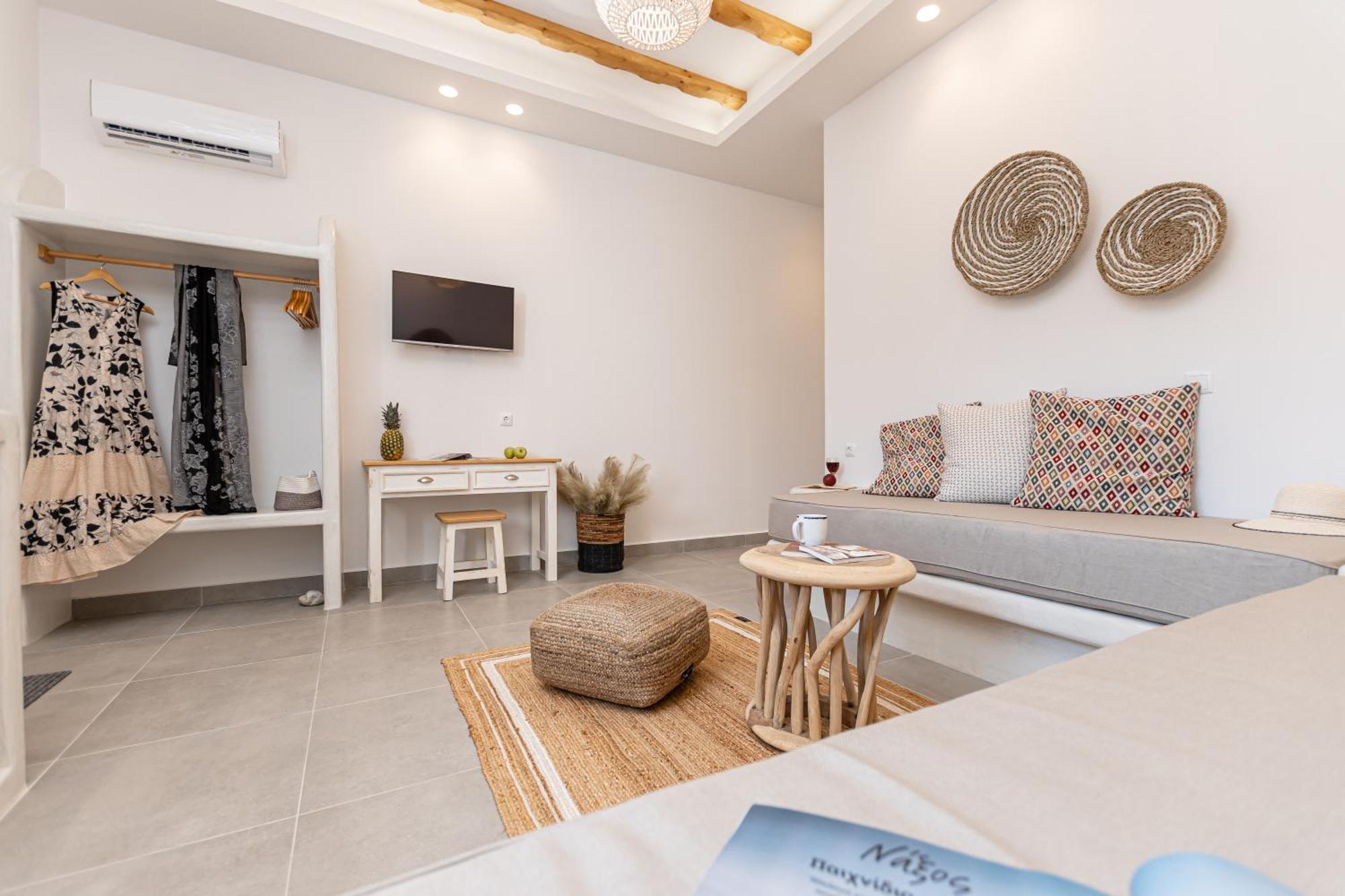 Porto Dema Luxury Suites Schoinoussa Buitenkant foto