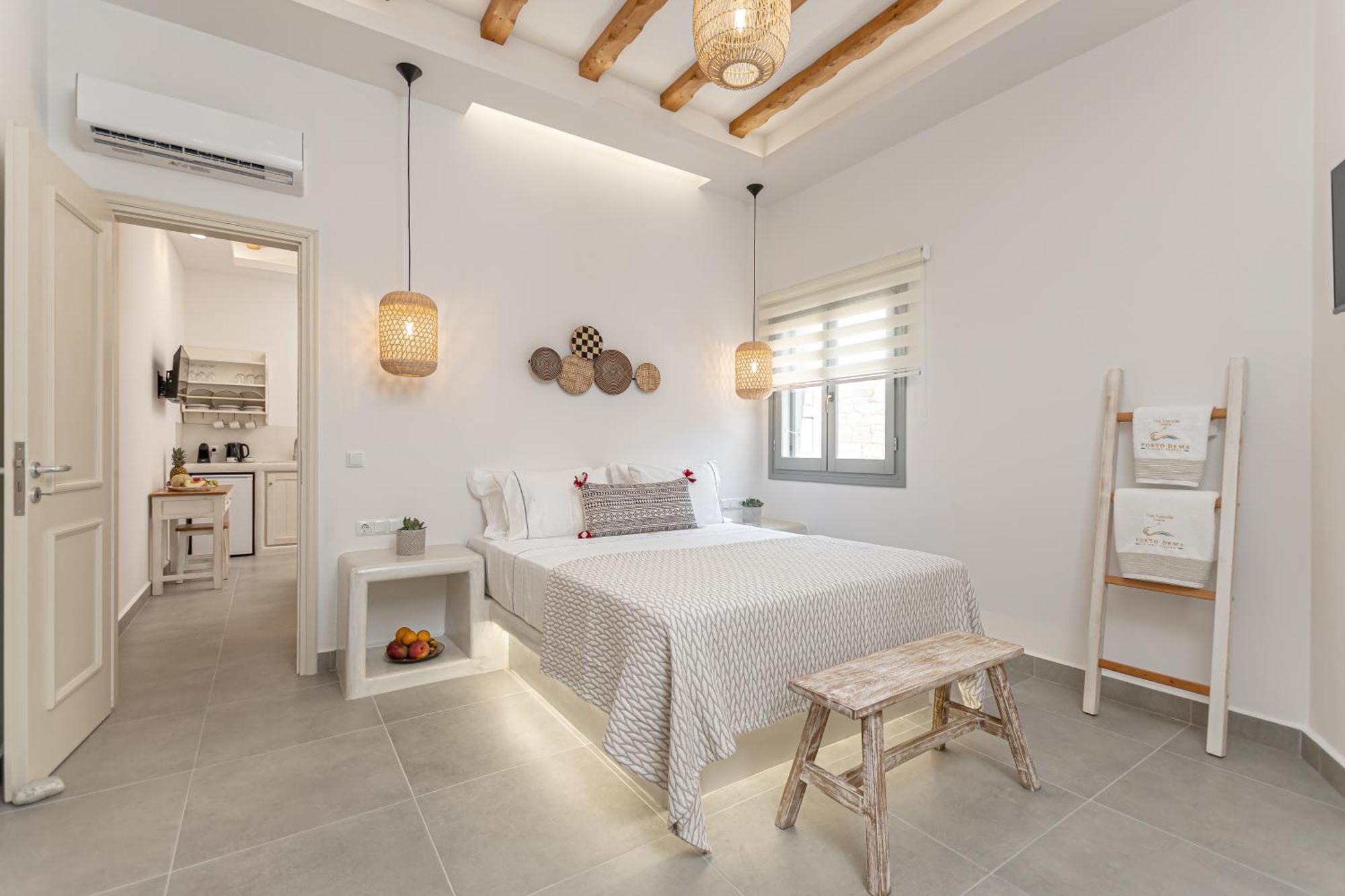 Porto Dema Luxury Suites Schoinoussa Buitenkant foto