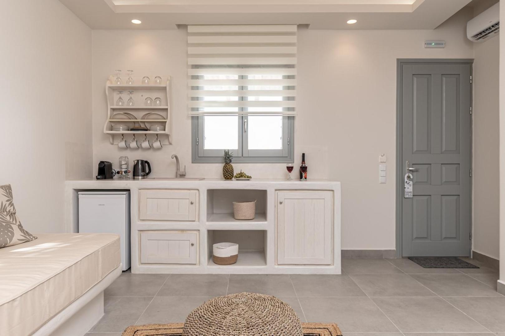 Porto Dema Luxury Suites Schoinoussa Buitenkant foto