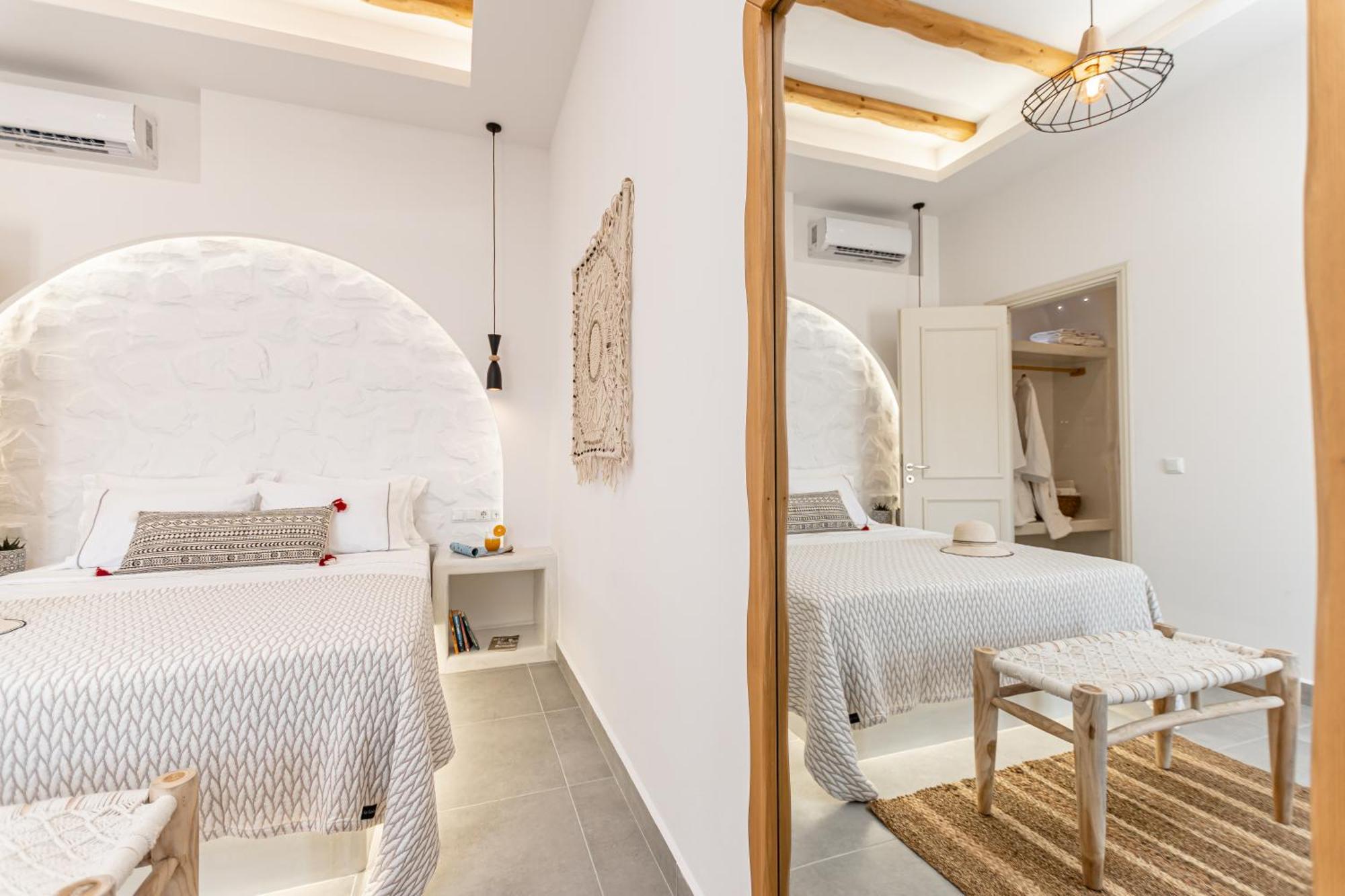 Porto Dema Luxury Suites Schoinoussa Buitenkant foto